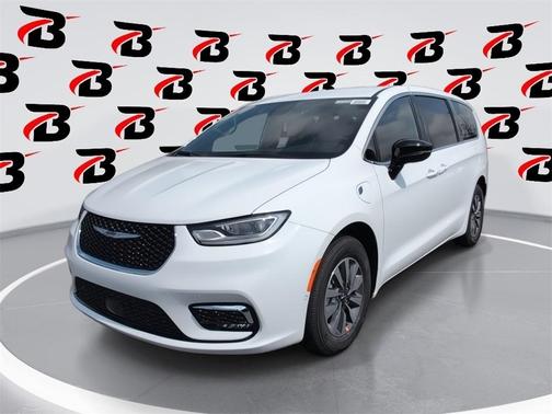2025 Chrysler Pacifica Hybrid Select