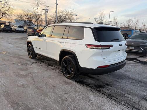 2024 Jeep Grand Cherokee L Laredo