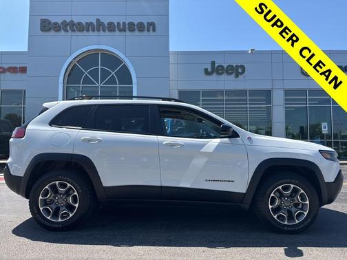 2022 Jeep Cherokee Trailhawk