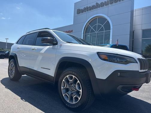2022 Jeep Cherokee Trailhawk