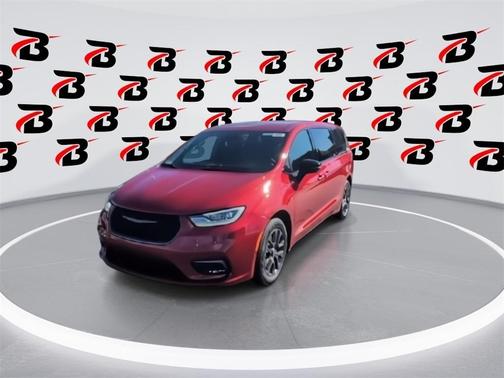 2026 Chrysler Pacifica Hybrid Select