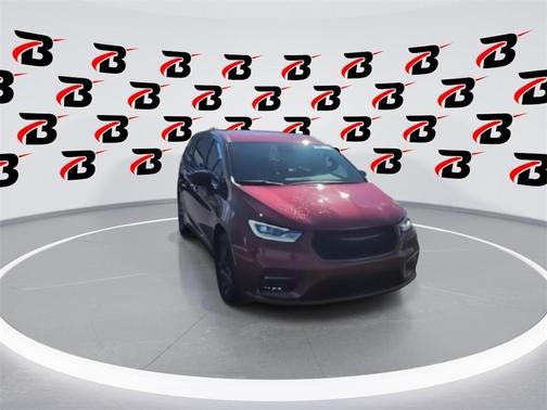 2026 Chrysler Pacifica Hybrid Select