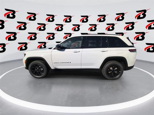 2025 Jeep Grand Cherokee Laredo