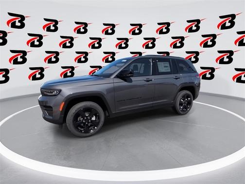 2025 Jeep Grand Cherokee Laredo