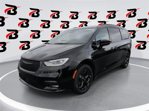 2025 Chrysler Pacifica Hybrid Select