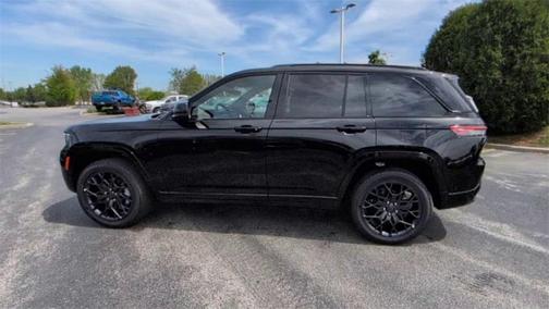 2025 Jeep Grand Cherokee Summit