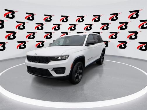 2025 Jeep Grand Cherokee Laredo