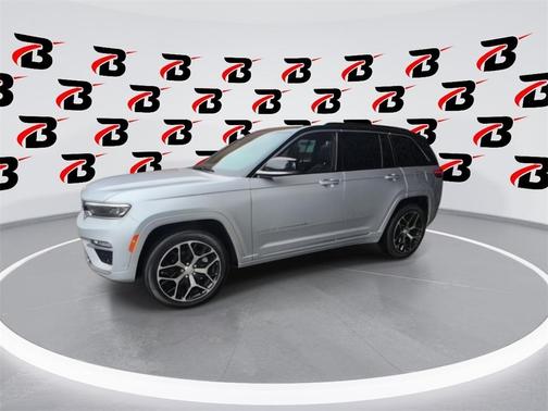 2025 Jeep Grand Cherokee Summit