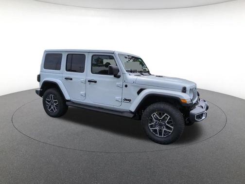 Bright White Clearcoat 2026 Jeep Wrangler Sahara