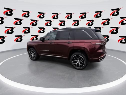 2025 Jeep Grand Cherokee Summit