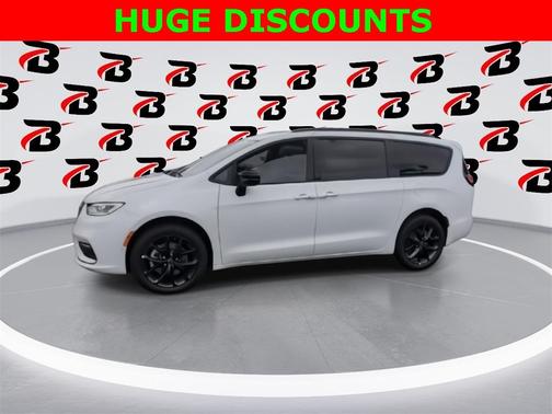 2026 Chrysler Pacifica Limited