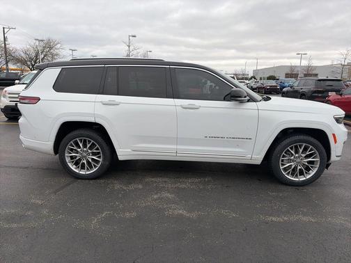 2022 Jeep Grand Cherokee L Summit