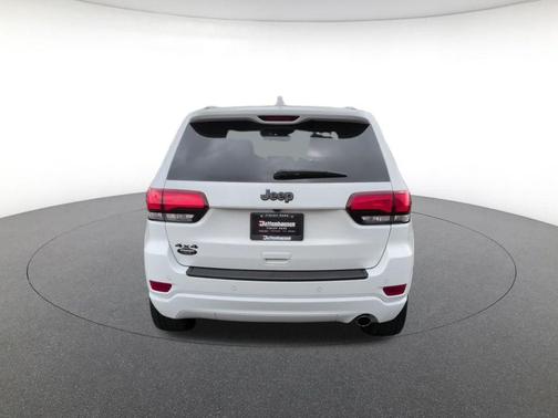 2022 Jeep Grand Cherokee WK Laredo