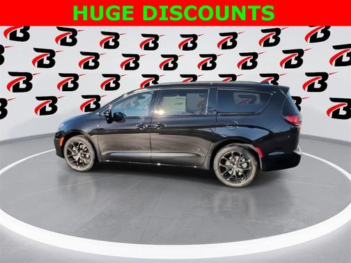 2026 Chrysler Pacifica Limited