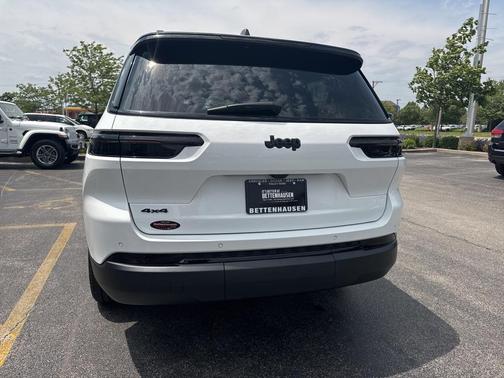 2024 Jeep Grand Cherokee L Laredo