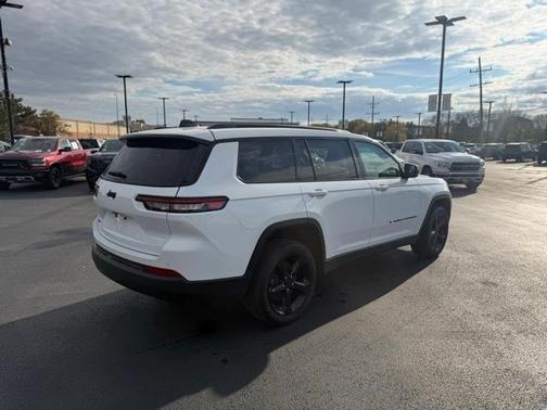 2024 Jeep Grand Cherokee L Laredo