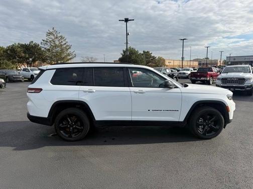 2024 Jeep Grand Cherokee L Laredo
