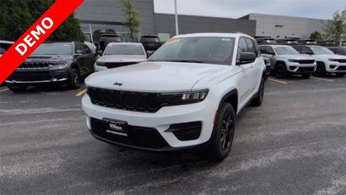 2025 Jeep Grand Cherokee Laredo