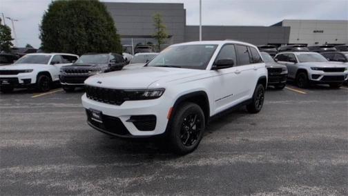 2025 Jeep Grand Cherokee Laredo