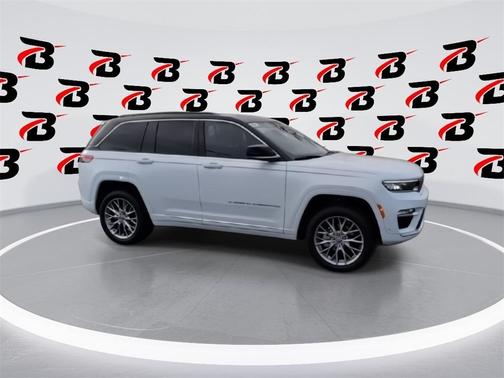 2025 Jeep Grand Cherokee Summit