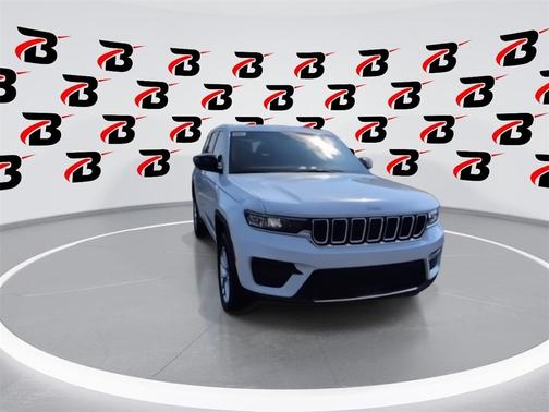 2025 Jeep Grand Cherokee Laredo X