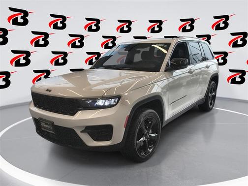 2025 Jeep Grand Cherokee Laredo