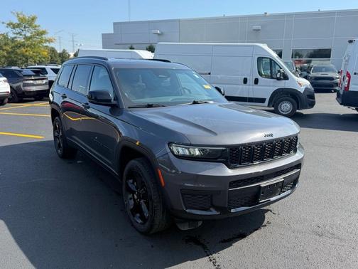 2023 Jeep Grand Cherokee L Laredo
