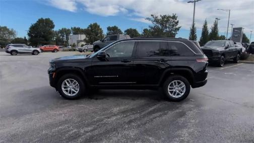 2025 Jeep Grand Cherokee Laredo X