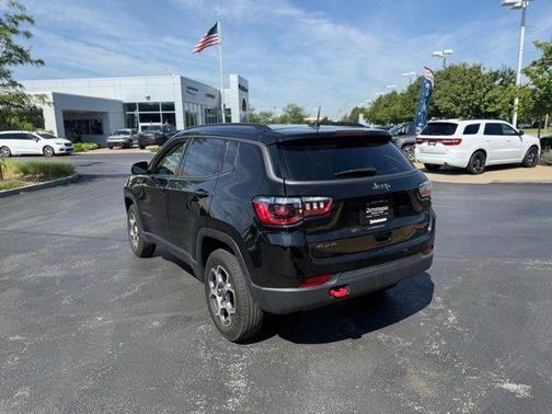 Diamond Black 2022 Jeep Compass Trailhawk
