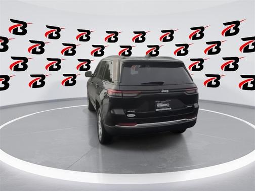 2025 Jeep Grand Cherokee Laredo X
