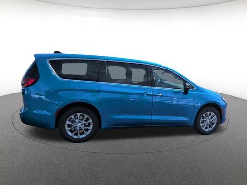 Blue 2027 Chrysler Pacifica SELECT