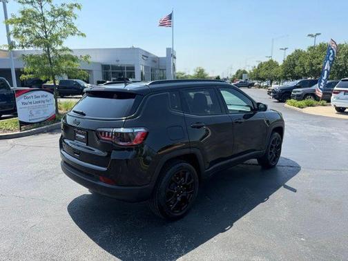 Diamond Black 2023 Jeep Compass Altitude