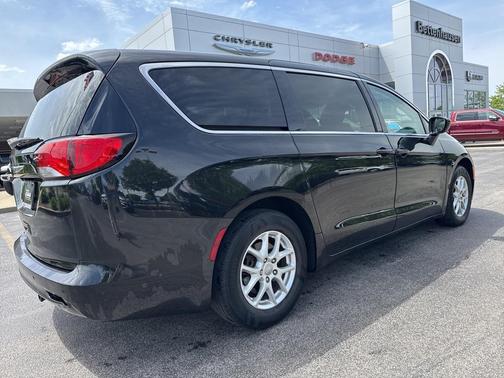 2019 Chrysler Pacifica LX