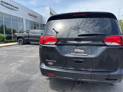 2019 Chrysler Pacifica LX
