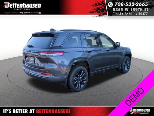Metallic 2026 Jeep Grand Cherokee Limited