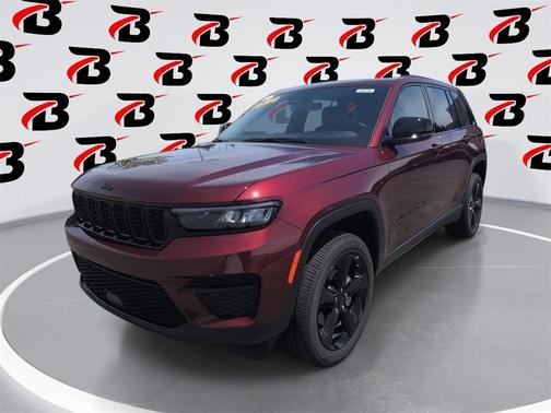 2025 Jeep Grand Cherokee Laredo
