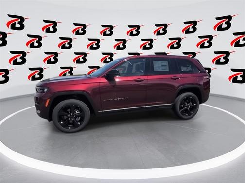 2025 Jeep Grand Cherokee Laredo