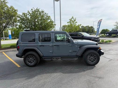 Anvil Clearcoat 2025 Jeep Wrangler Sport