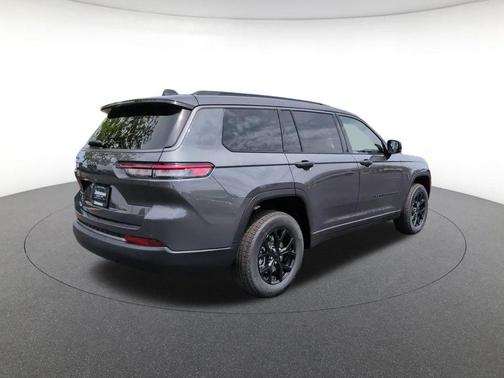 Metallic 2026 Jeep Grand Cherokee L Laredo