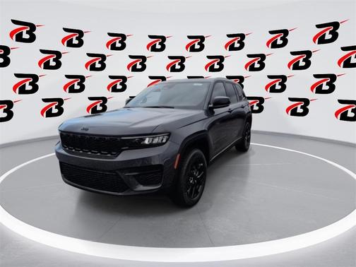2025 Jeep Grand Cherokee Laredo