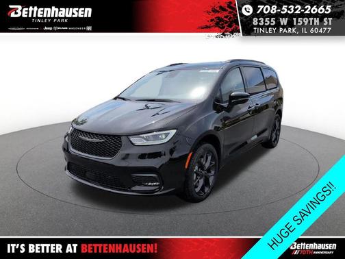 Diamond 2026 Chrysler Pacifica Limited