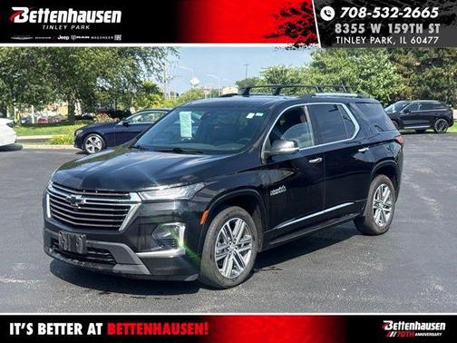 Black Metallic 2022 Chevrolet Traverse High Country
