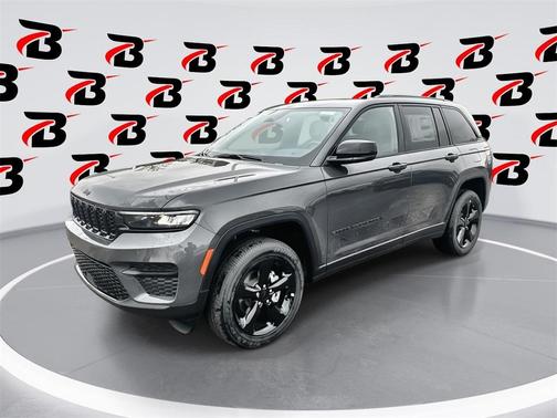 2025 Jeep Grand Cherokee Laredo