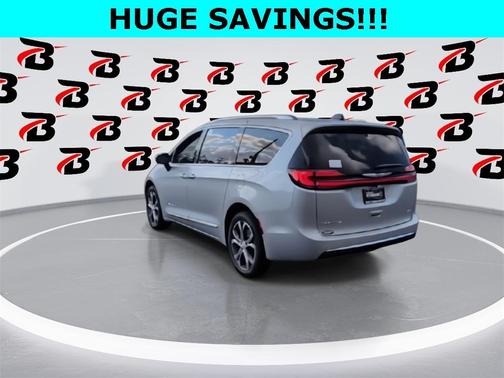 2026 Chrysler Pacifica Pinnacle