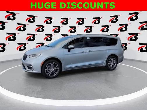2026 Chrysler Pacifica Pinnacle