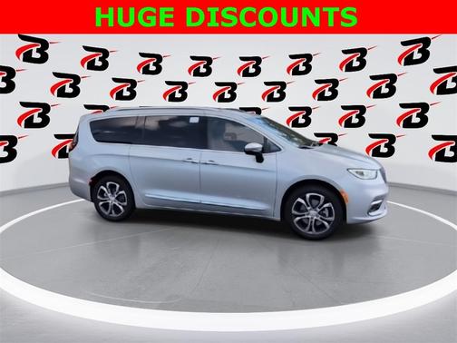 2026 Chrysler Pacifica Pinnacle