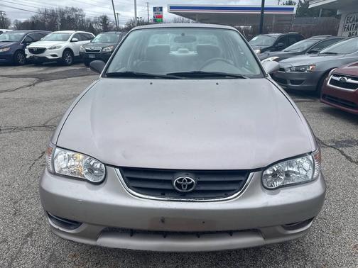2001 Toyota Corolla LE