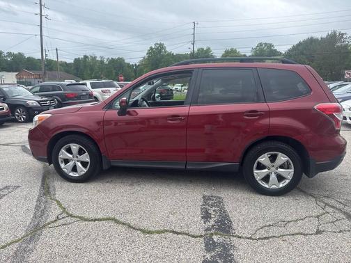 Maroon 2015 Subaru Forester 2.5i Premium