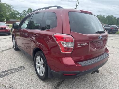 Maroon 2015 Subaru Forester 2.5i Premium