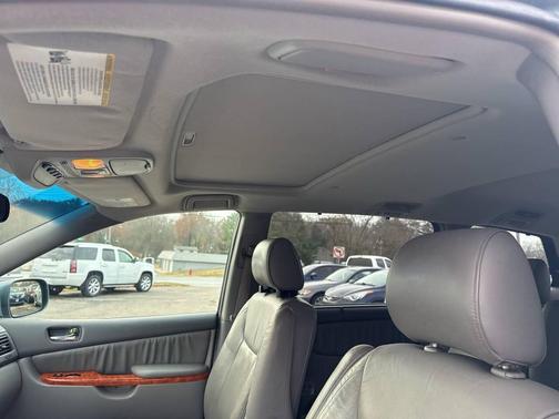 2006 Toyota Sienna XLE Limited
